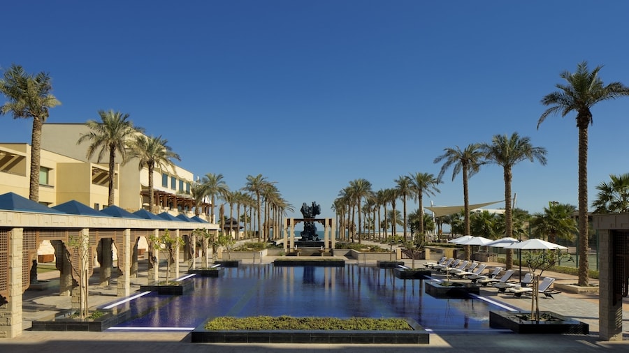 Jumeirah Messilah Beach Hotel And Spa