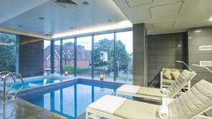 2 indoor pools