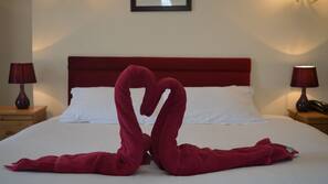 Free WiFi, linens