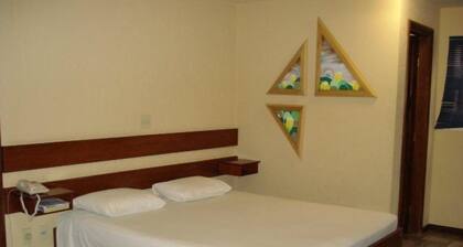 Sakr Hotel