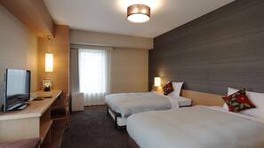 Minibar, in-room safe, desk, free WiFi