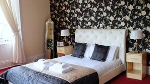 Individually decorated, desk, iron/ironing board, free WiFi