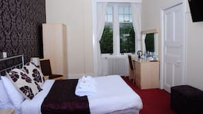 Individually decorated, desk, iron/ironing board, free WiFi