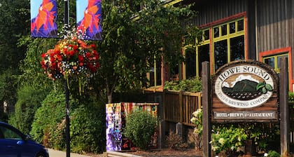 Howe Sound Inn & Brewing Company