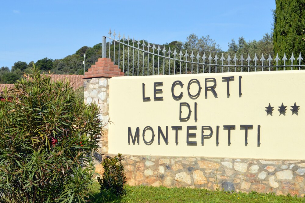 Photo - Le Corti Di Montepitti