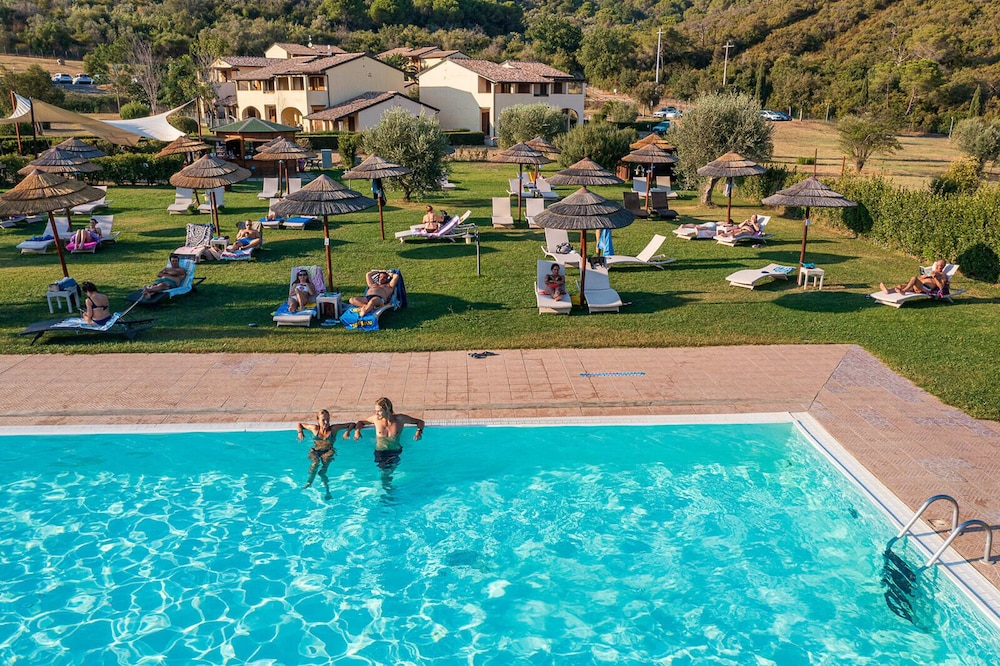 Photo - Le Corti Di Montepitti