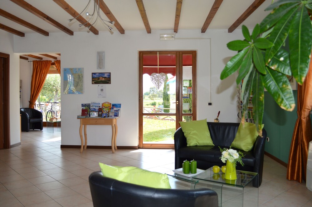 Photo - Le Corti Di Montepitti