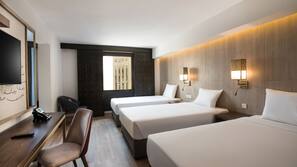 1 bedroom, Egyptian cotton sheets, down duvet, Select Comfort beds