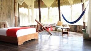 In-room safe, free rollaway beds