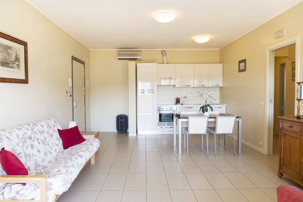 Photo - City Residence