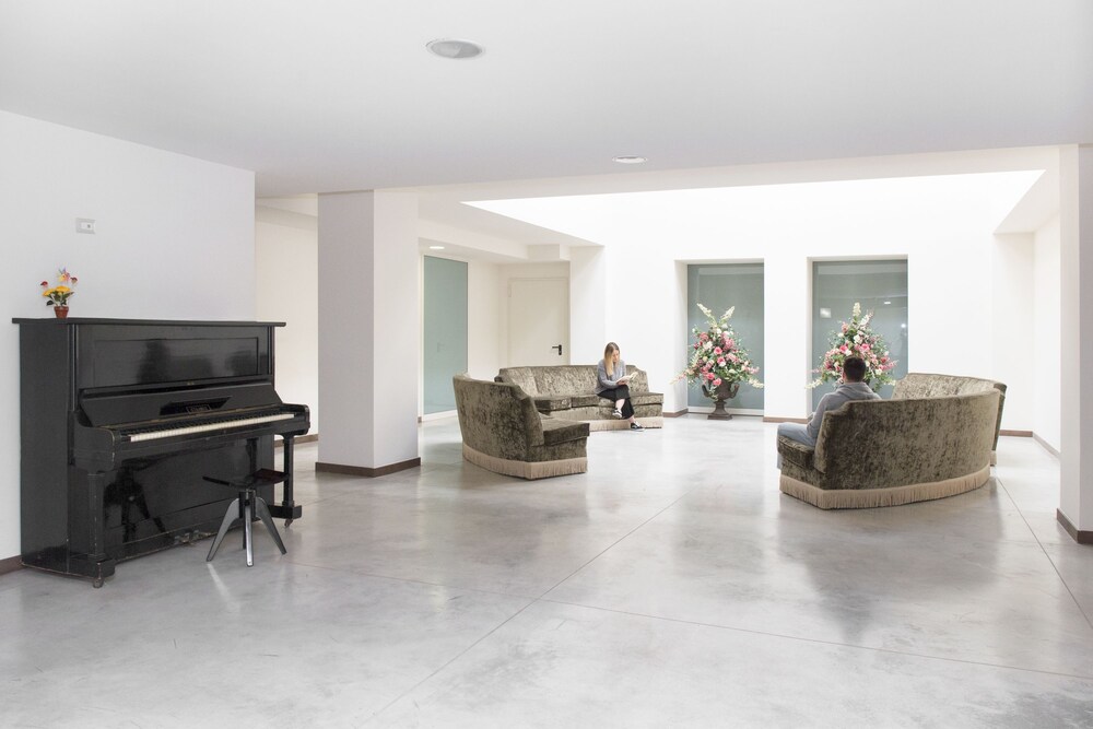 Photo - City Residence