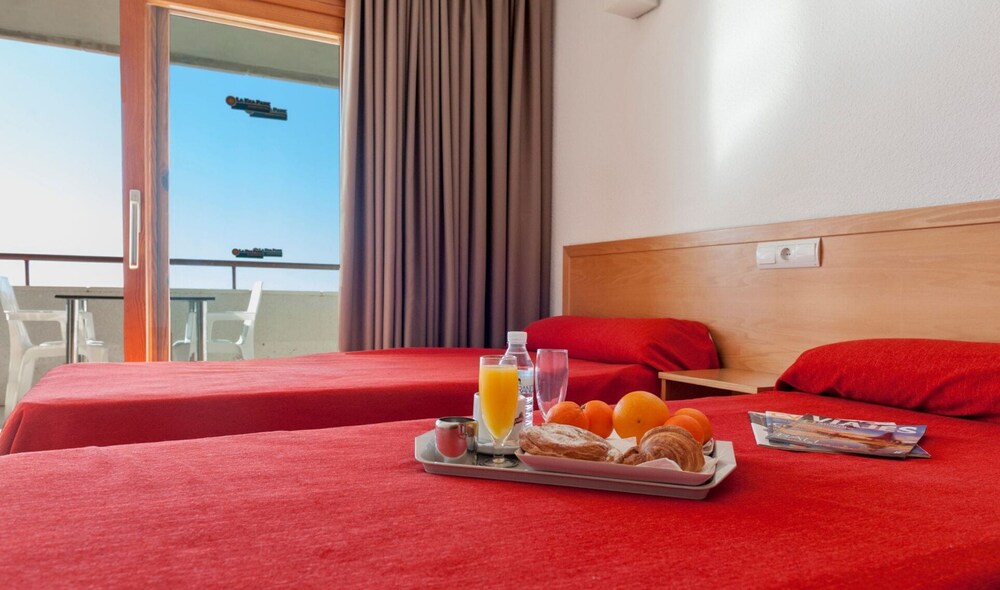 Photo - Apartamentos La Era Park