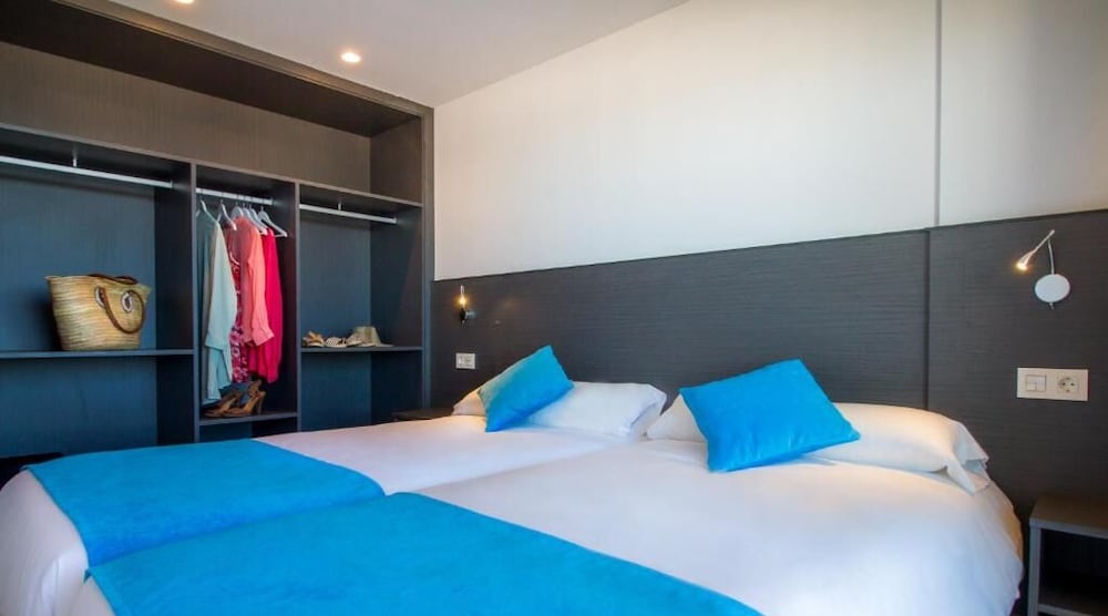 Photo - Apartamentos La Era Park