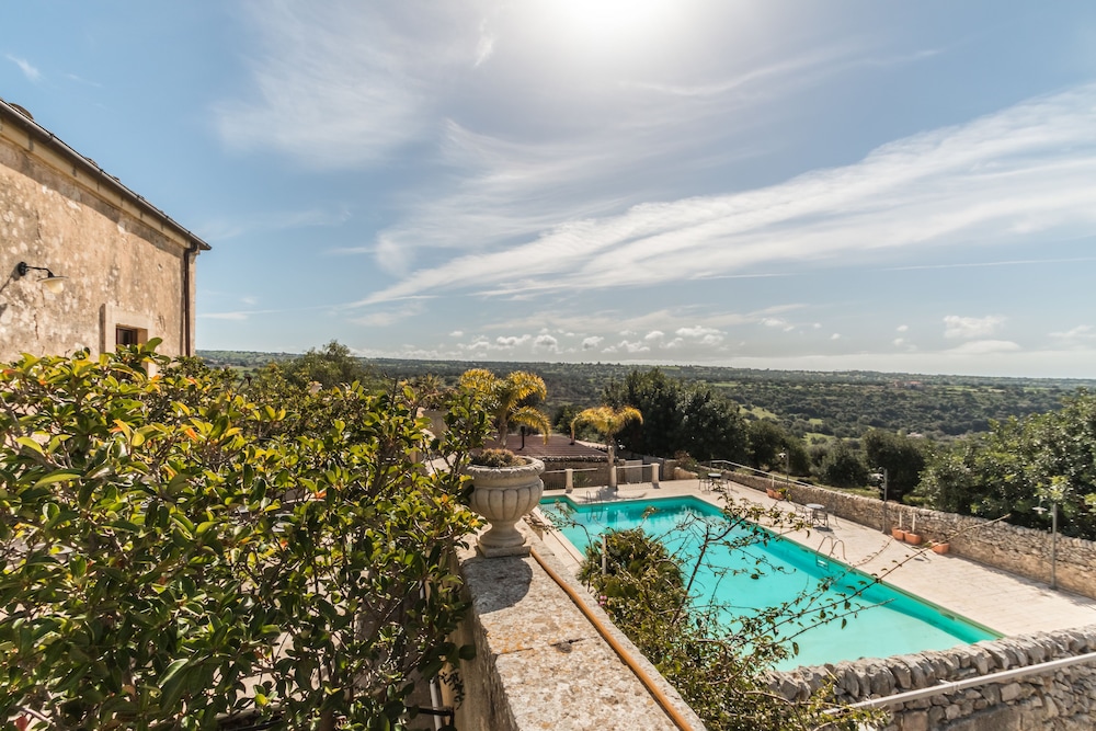 Country Hotel Casina di Grotta di Ferro