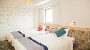 Desk, blackout drapes, iron/ironing board, free WiFi
