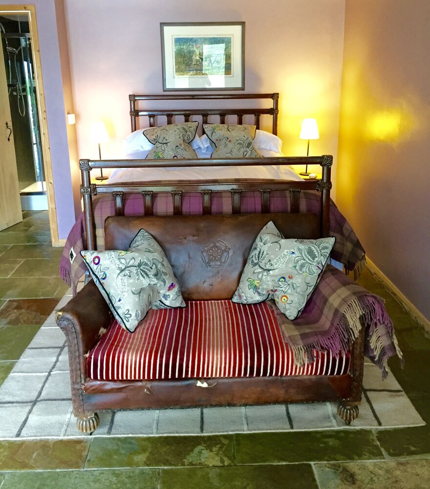 Crake Trees Manor: Deals & Reviews (Penrith, GBR) | Wotif - Crake Trees Manor Four In A Bed