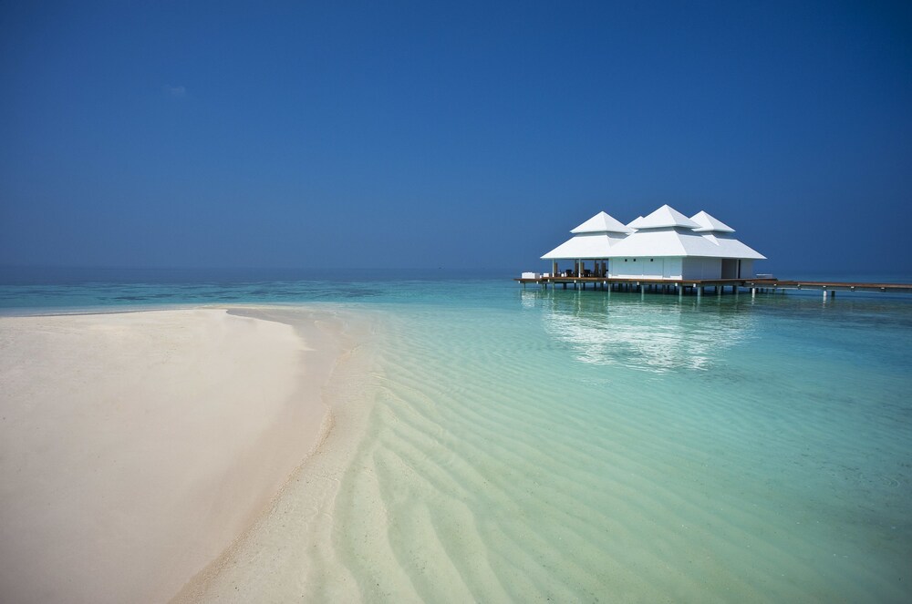 Beach, Diamonds Athuruga Maldives Resort & Spa