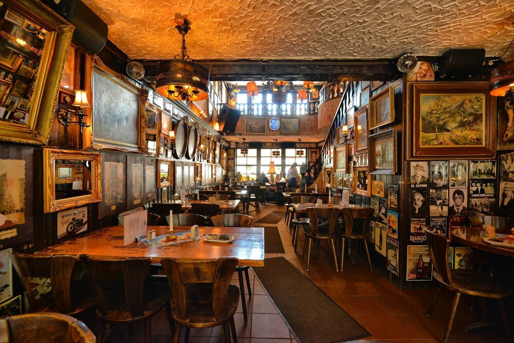 Hotel Und Restaurant Lowenbrau Koln Hotel Und Restaurant Lowenbrau Koln