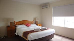 1 bedroom, iron/ironing board, free WiFi, linens