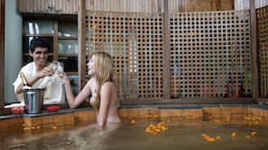 Outdoor spa bath