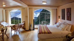 Roupas de cama premium, frigobar, cofres nos quartos, Wi-Fi de cortesia
