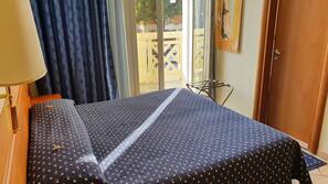 Minibar, in-room safe, desk, soundproofing