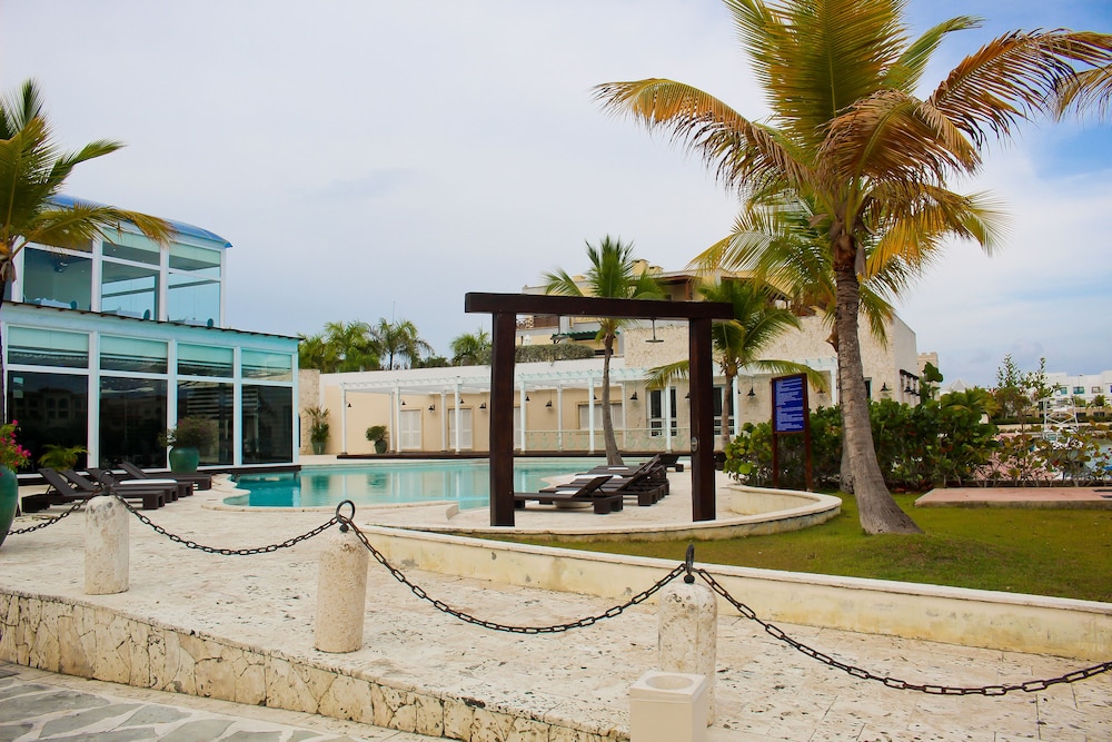 Sports Illustrated Resorts Marina & Villas Cap Cana AllInclusive in