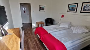 Desk, blackout drapes, free WiFi, linens