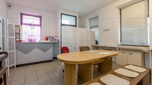 Eetruimte in kamer