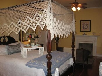 Magnolia Cottage Bed And Breakfast Deals Reviews Natchez Usa