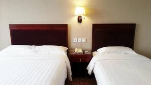 Minibar, desk, free WiFi