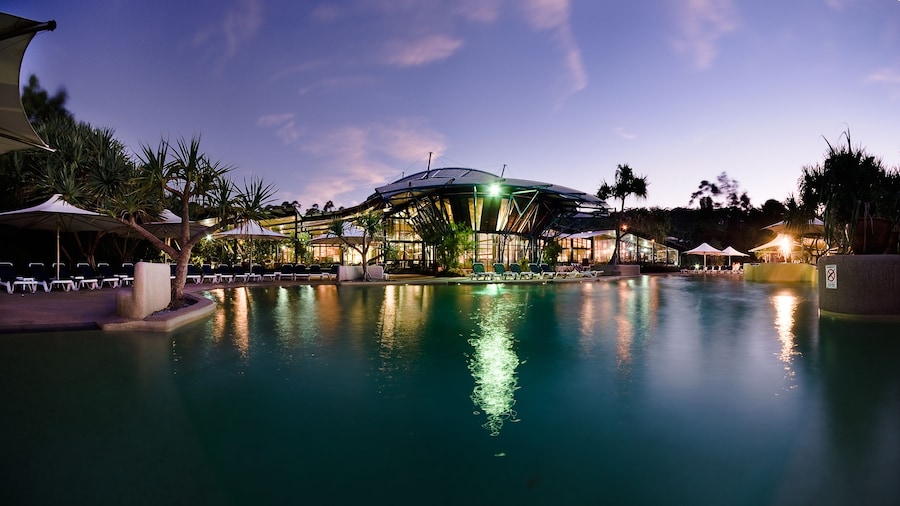 Kingfisher Bay Resort