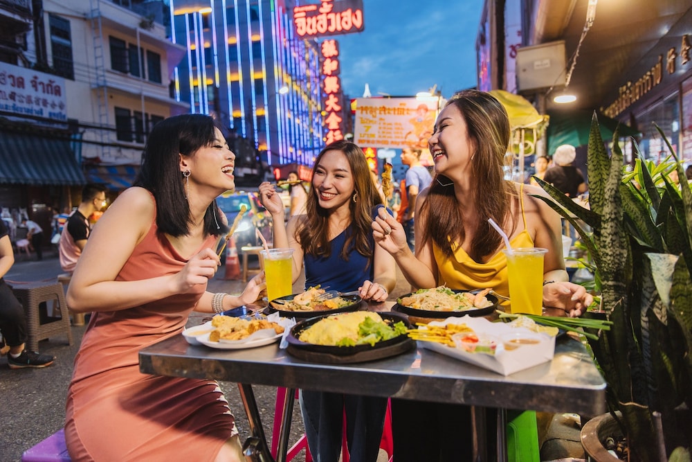 Holiday Inn Express Bangkok Siam An Ihg Hotel Bangkok Tha Best Price Guarantee Lastminute Com Au Holiday Inn Express Bangkok Siam An Ihg Hotel Bangkok Tha Best Price Guarantee Lastminute Com Au