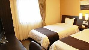 In-room safe, iron/ironing board, free WiFi