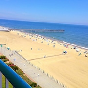 The Best Oceanfront Hotels In Norfolk Virginia Beach Va From 60 Free Cancellation On Select Norfolk Virginia Beach Hotels With An Ocean View Expedia