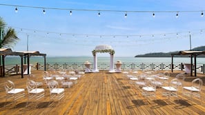 Private beach, beach umbrellas, beach towels, beach volleyball