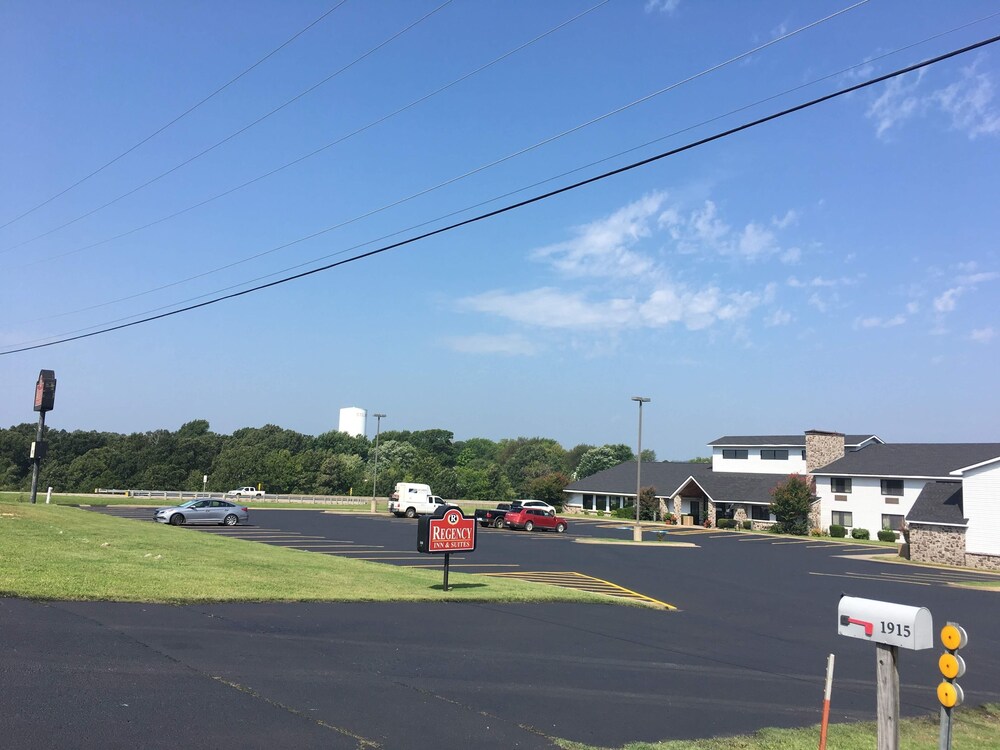 Regency Inn And Suites in Stilwell Best Rates & Deals on Orbitz