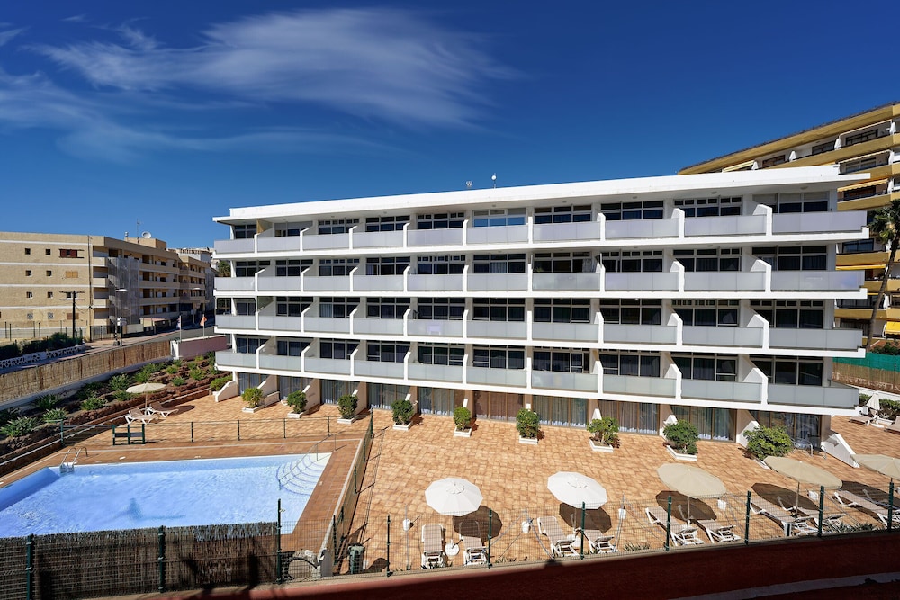 Strelitzias Apartments