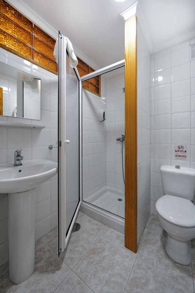 Strelitzias Apartments