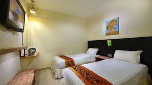 In-room safe, desk, iron/ironing board, free WiFi