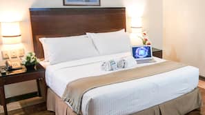 Minibar, rollaway beds, free WiFi