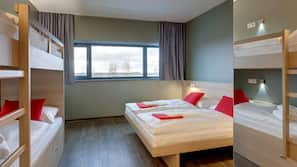 Zimmersafe, Schreibtisch, schallisolierte Zimmer, Bügeleisen/Bügelbrett