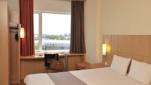 In-room safe, desk, soundproofing, iron/ironing board