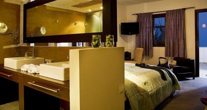 12 Months Luxury Resort