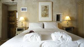 Egyptian cotton sheets, minibar, in-room safe, blackout curtains