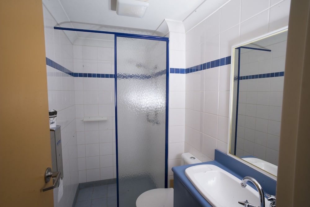 Sydney Beachouse YHA - Backpacker