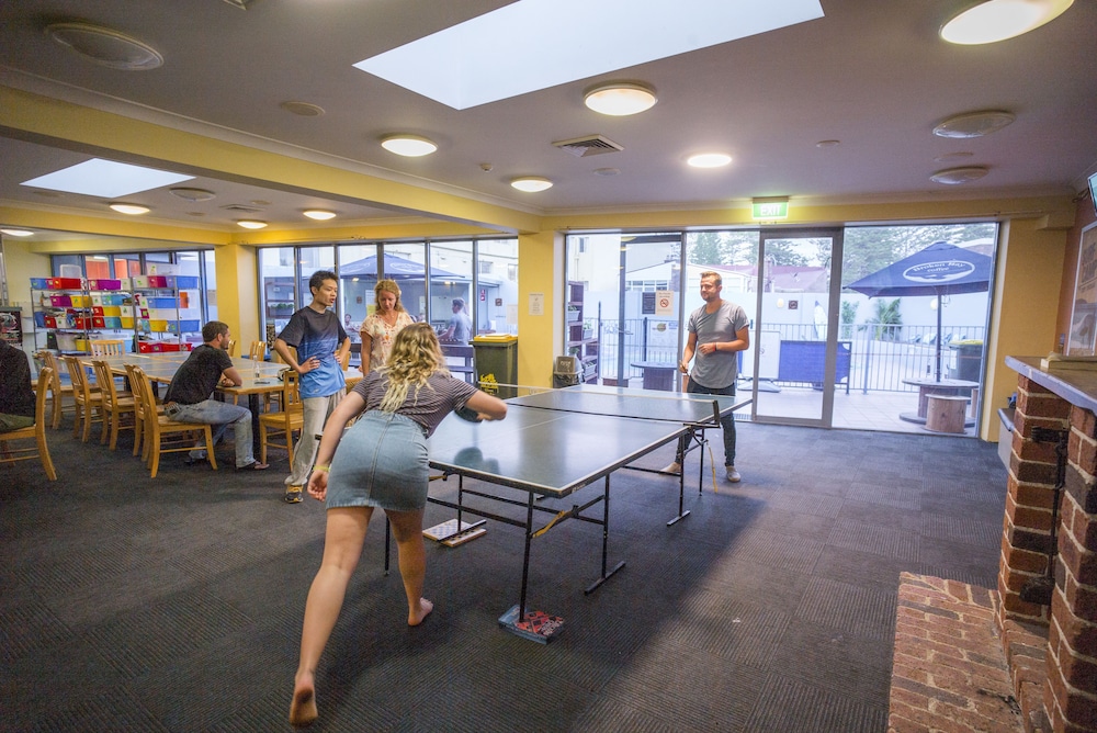 Sydney Beachouse YHA - Backpacker