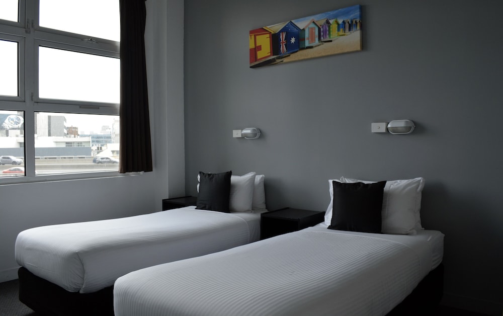 Urban Central Accommodation - Hostel