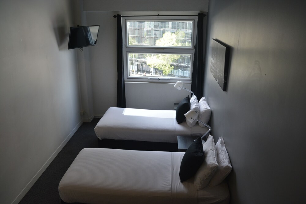 Urban Central Accommodation - Hostel