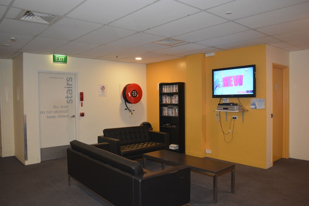 Urban Central Accommodation - Hostel